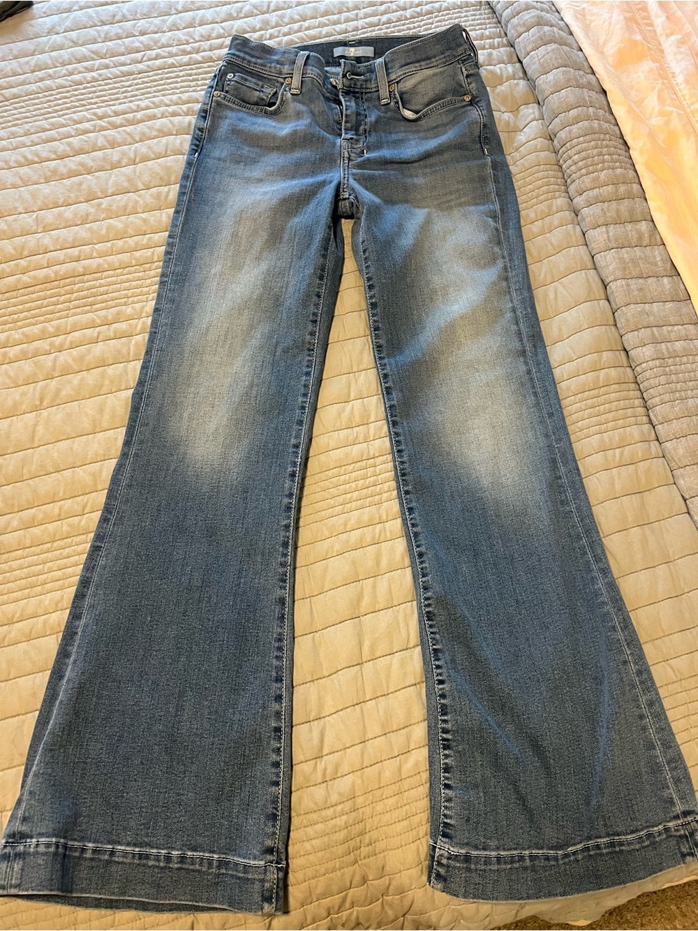 7 for all mankind size 26- Flared Jeans light wash